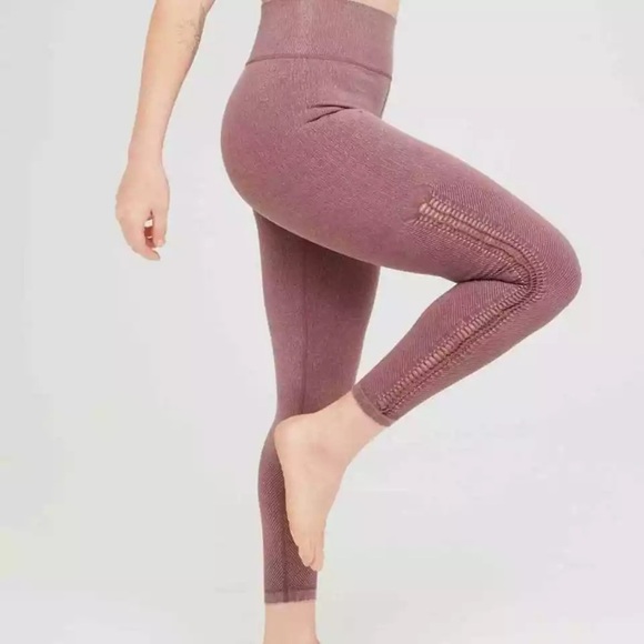 AERIE Offline Seamless Macrame High Waisted Leggings - Picture 1 of 14